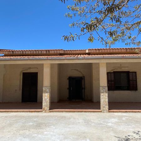 Villa Singola A 1300 Mt Dal Mare مازارا ديل فالو المظهر الخارجي الصورة
