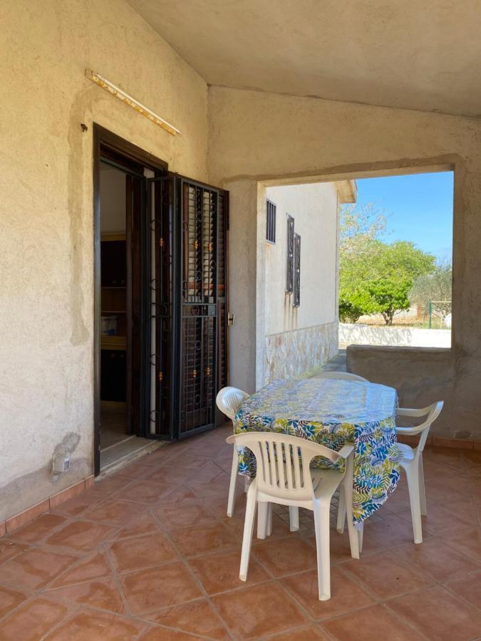 Villa Singola A 1300 Mt Dal Mare مازارا ديل فالو المظهر الخارجي الصورة